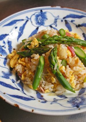 ピラフ風グリーンアスパラとベーコンの炒飯-レシピのメイン写真