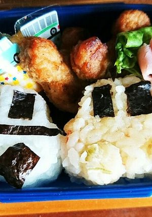 初心者でもできたデコ弁1-レシピのメイン写真