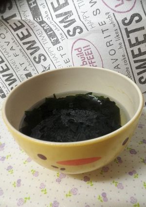 お椀に入れるだけ♪わかめスープ-レシピのメイン写真