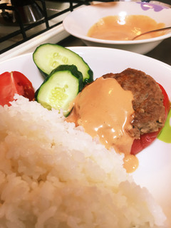 パプリカハンバーグ-レシピのメイン写真