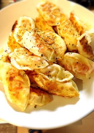 簡単 チーズ＆トマト餃子-レシピのメイン写真