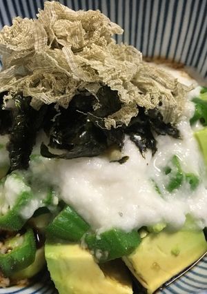 【おつまみ】アボカドとオクラの山かけ-レシピのメイン写真