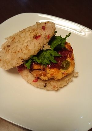 梅入り豆腐のﾗｲｽﾊﾞｰｶﾞｰ-レシピのメイン写真