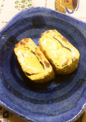 梅干しと海苔を入れて、たまご焼き-レシピのメイン写真