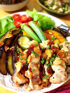 簡単!鶏もも肉と夏野菜のアヒージョ-レシピのメイン写真