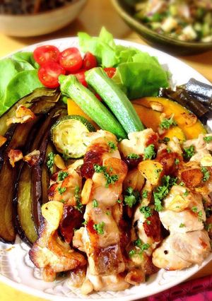 簡単！鶏もも肉と夏野菜のアヒージョ-レシピのメイン写真
