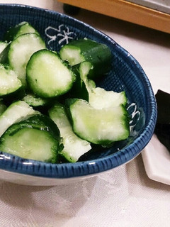 お手軽1分副菜♪きゅうりの胡麻塩-レシピのメイン写真