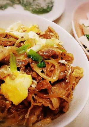 産後11kダイエット10分で簡単牛とじ丼-レシピのメイン写真