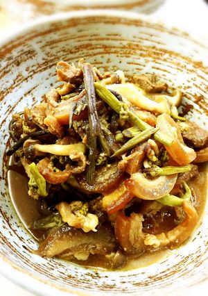 猪肉とわらびの醤油糀炒め-レシピのメイン写真