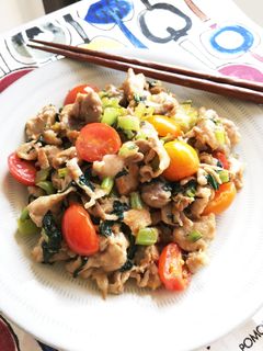豚肉と小松菜トマトの色鮮やか梅干し炒め-レシピのメイン写真