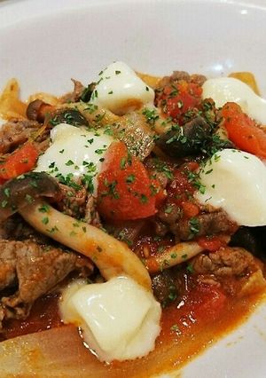 牛肉のトマト煮 モッツァレラのせ-レシピのメイン写真