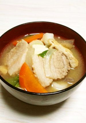 豚肉が主役の贅沢豚汁＼(^▽^＼)-レシピのメイン写真