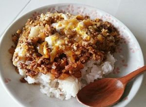挽き肉とたまねぎとたまごで丼！！！-レシピのメイン写真