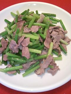豚肉とにんにくの芽炒め♪-レシピのメイン写真