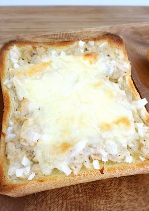 ツナとチーズと玉ねぎのトースト-レシピのメイン写真