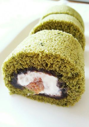 南高梅干しと抹茶のロールケーキ-レシピのメイン写真