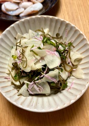 かぶと食用菊の浅漬け(甘酢漬け)-レシピのメイン写真