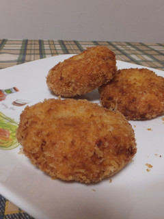 梅の酸味が効いてるポテトコロッケ-レシピのメイン写真
