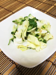 簡単 パクチーdeエスニック風サラダ-レシピのメイン写真