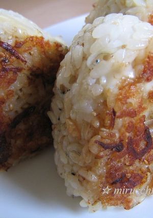 欲張りさんの^艸^醤油バター焼きおにぎり-レシピのメイン写真