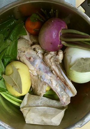 圧力鍋で！鶏と野菜のブイヨンスープ-レシピのメイン写真