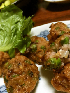 グリンピースと玉ねぎのイカのすり身揚げ-レシピのメイン写真
