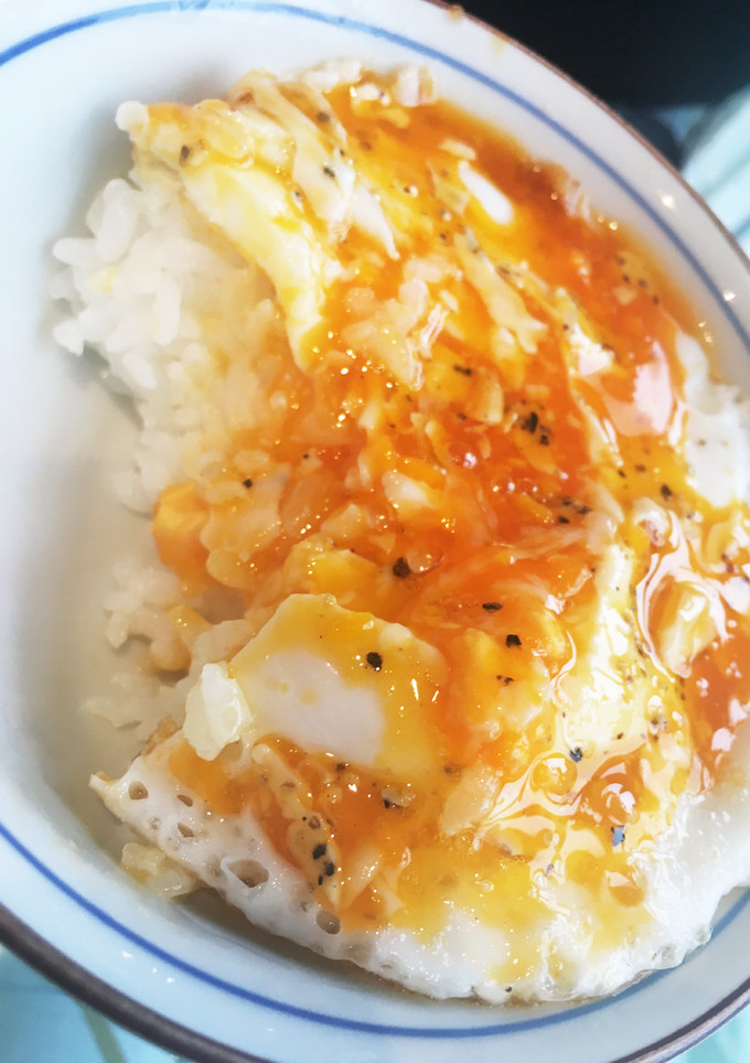 朝食に！3分で完成！目玉焼きご飯-レシピのメイン写真