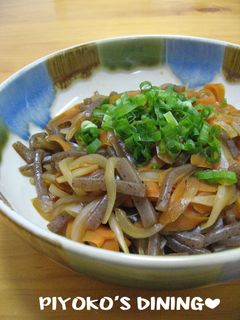 さっぱり♬人参・玉葱・蒟蒻の生姜風味炒め-レシピのメイン写真
