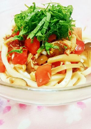 和えるだけ♪梅とキノコでさっぱりうどん♪-レシピのメイン写真