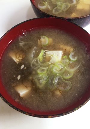 もずくと豆腐の味噌汁-レシピのメイン写真