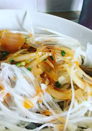 2色の玉ねぎ冷やしうどん-レシピのメイン写真