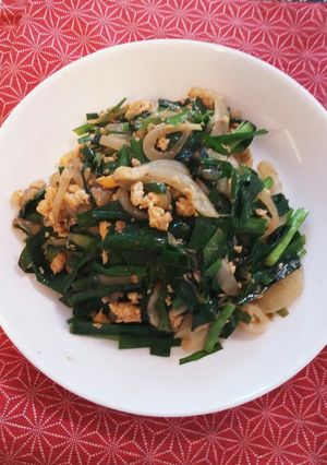 ニラと玉ねぎと玉子炒め～中華料理副菜に～-レシピのメイン写真