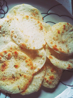 簡単♡餃子の皮せんべい-レシピのメイン写真