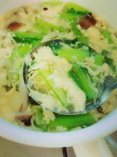 ふんわり卵と小松菜の中華風スープ-レシピのメイン写真