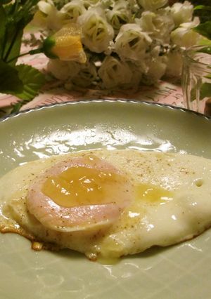 目玉焼き☆塩レモンをかけただけ♪-レシピのメイン写真