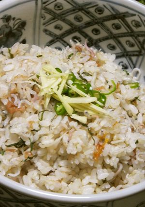 シンプルなのに素朴で美味しい炊き込みご飯-レシピのメイン写真
