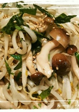 しめじとモヤシの胡麻油炒め-レシピのメイン写真