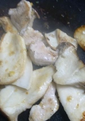 エリンギと鶏肉のレモン塩炒め-レシピのメイン写真