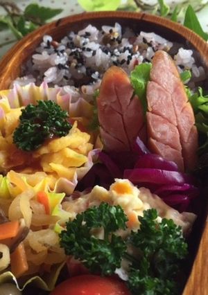 お弁当に☆葉っぱウインナー♪-レシピのメイン写真