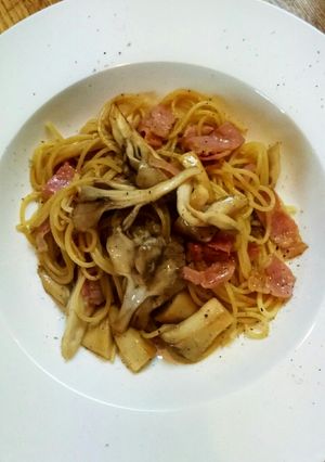 茸とベーコンのガーリックバター醤油パスタ-レシピのメイン写真
