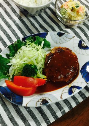 たっぷり玉ねぎ ハンバーグ-レシピのメイン写真