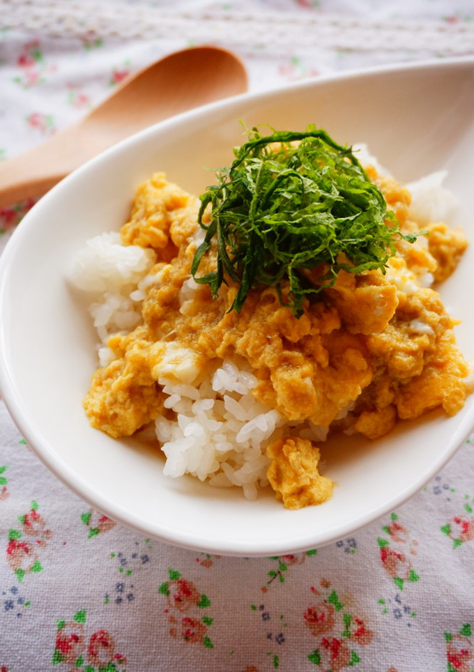 何もない時の♪とろろ昆布の玉子丼-レシピのメイン写真