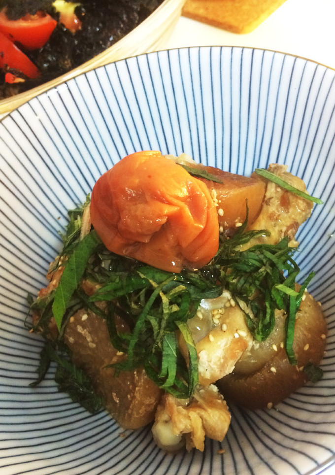 シソと梅で夏バテ予防！手羽と大根の塩麹煮-レシピのメイン写真
