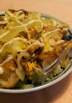 鶏の唐揚げとたまねぎのスタミナ親子丼☆-レシピのメイン写真