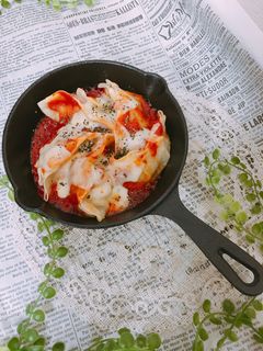 スキレットで餃子のトマトチーズ焼き-レシピのメイン写真