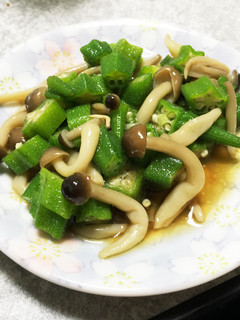 夏のお友に!オクラしめじ-レシピのメイン写真