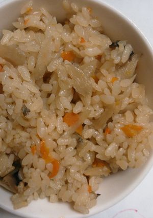 ゴボウの炊き込みご飯-レシピのメイン写真