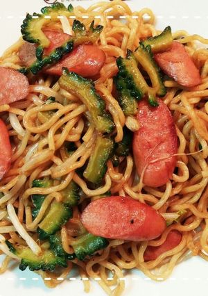 市販麺で簡単！ゴーヤ本格ソースやきそば-レシピのメイン写真