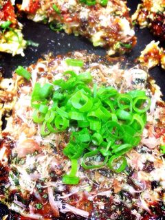 絶品☆素麺リメイクふわふわお好み焼き♫-レシピのメイン写真