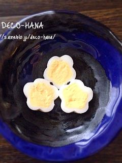 100均星の抜き型でお花のうずらのゆで卵-レシピのメイン写真